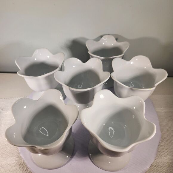Xcell porcelain lotus flower shaped white shabby chic set of dessert cups. - Picture 6 of 7